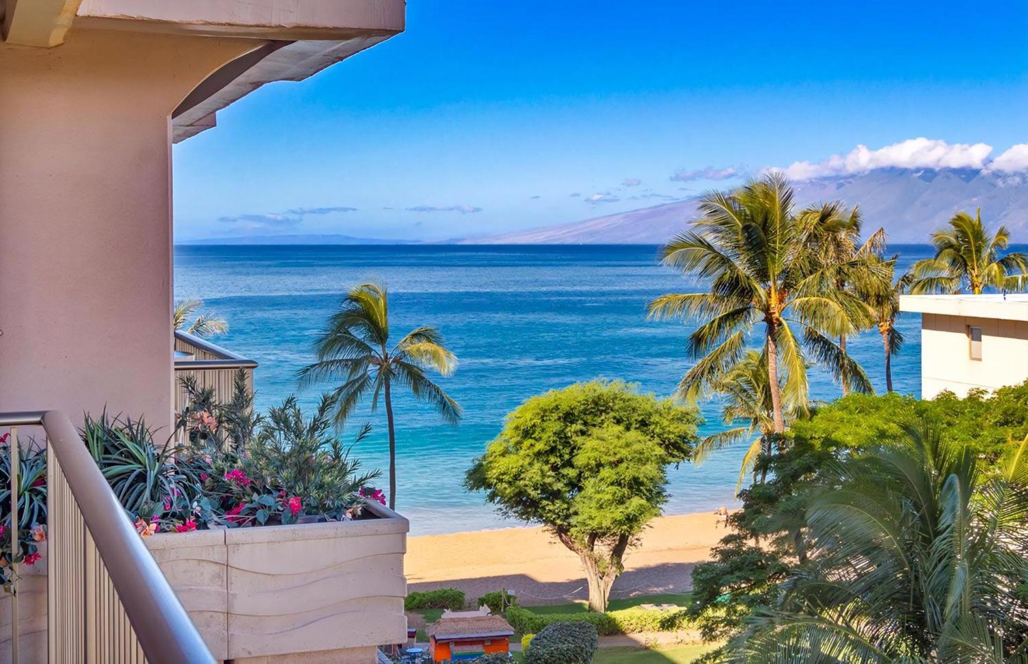 The Whaler By Maui Resort Rentals Lahaina Exterior photo